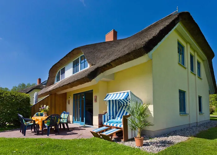 Reetdachhaus Eibe 2, Kaminofen, Sauna, 8 Personen, W-lan 別荘 *