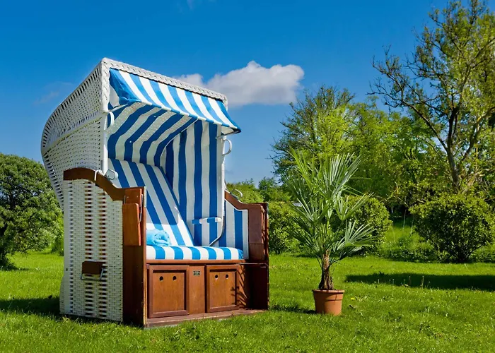 Reetdachhaus Eibe 2, Kaminofen, Sauna, 8 Personen, W-lan 別荘